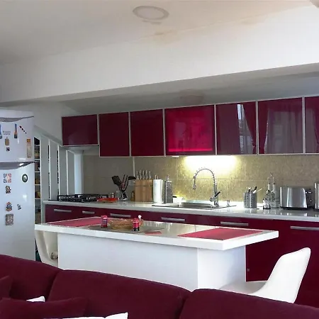 Dalanda Apartment *